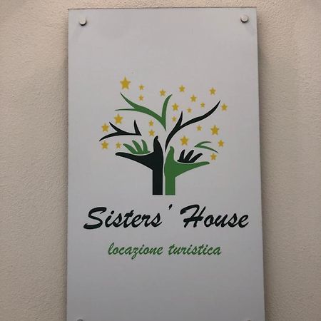 Sisters' House Apartment บารี ภายนอก รูปภาพ