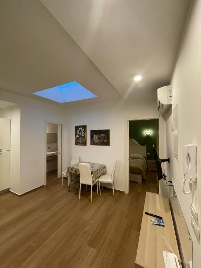 Sisters' House Apartment บารี ภายนอก รูปภาพ