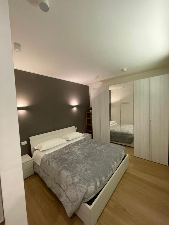 Sisters' House Apartment บารี ภายนอก รูปภาพ